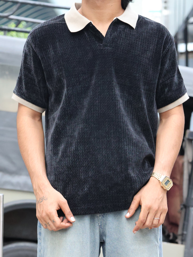Men’s Textured Contrast-Collar Polo Shirt