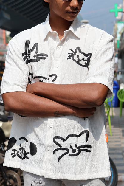 Abstract Graphic Half-Sleeve Shirt – Urban Statement Fit