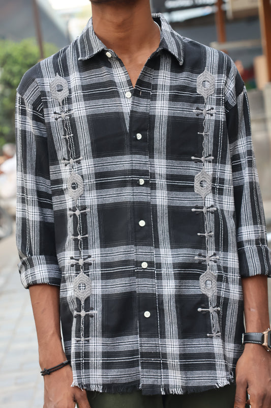 Urban Nomad Embroidered Flannel – Charcoal Plaid SHIRT