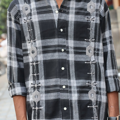 Urban Nomad Embroidered Flannel – Charcoal Plaid SHIRT