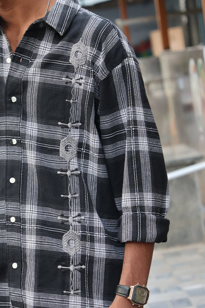 Urban Nomad Embroidered Flannel – Charcoal Plaid SHIRT